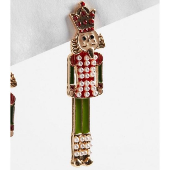 ๐ Nutcracker Earrings NWT Torrid New! Holiday Christmas Ballet - Picture 2 of 2